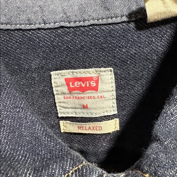 Levi's Dark Blue Denim workwear shirt - Picture 2 of 3